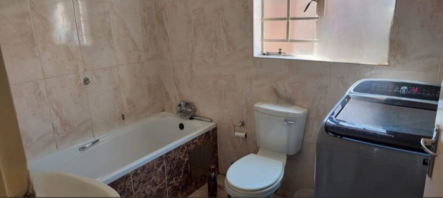2 Bedroom Property for Sale in Waterval East North West